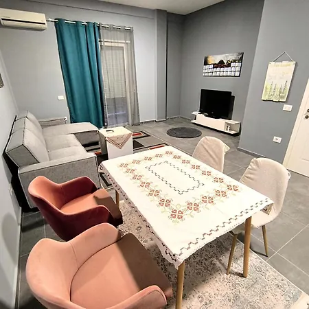 Deasapartments In 3 地拉那