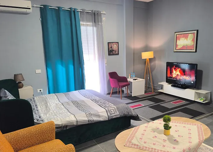 Deasapartments In 3 地拉那