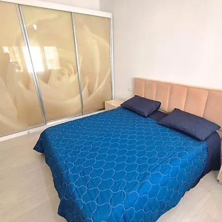 Deasapartments In 3 Apartamento Tirana
