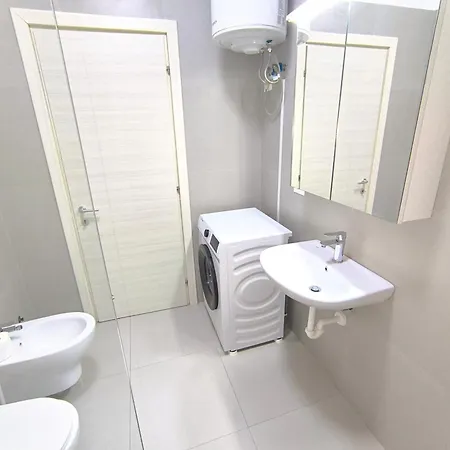 Deasapartments In 3 * تيرانا