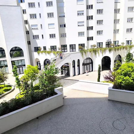 Deasapartments In 3 * تيرانا